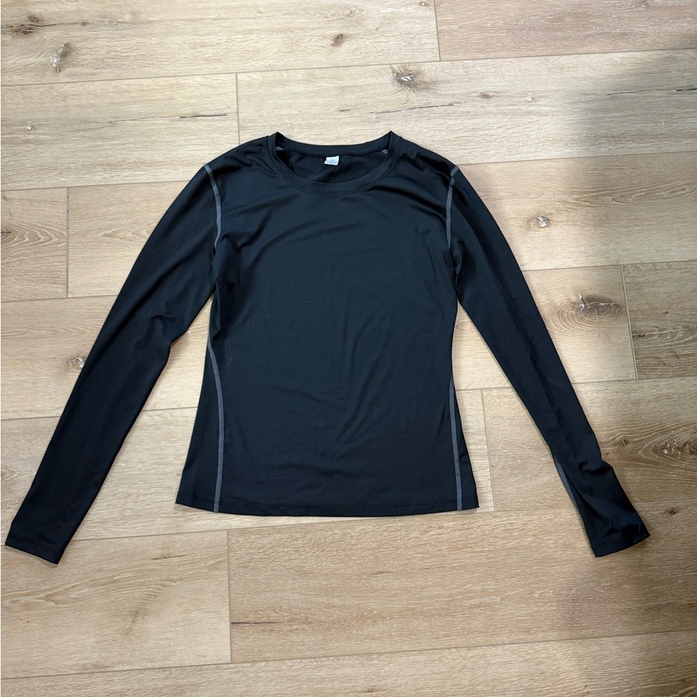 Women's Black Long Sleeve Top